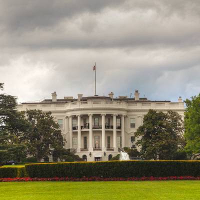 b2ap3_thumbnail_white_house_needs_it_services_400.jpg